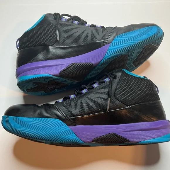 Air Jordan CP3 Kobe Grape Size 11 Dropping in store tomorrow 10am Kobe 3 Low Protro Pink  main image 3